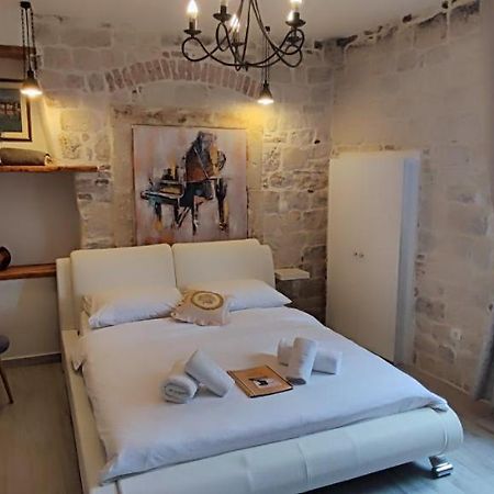 Studios Kadena Trogir - 18Th Century Stone House Luaran gambar
