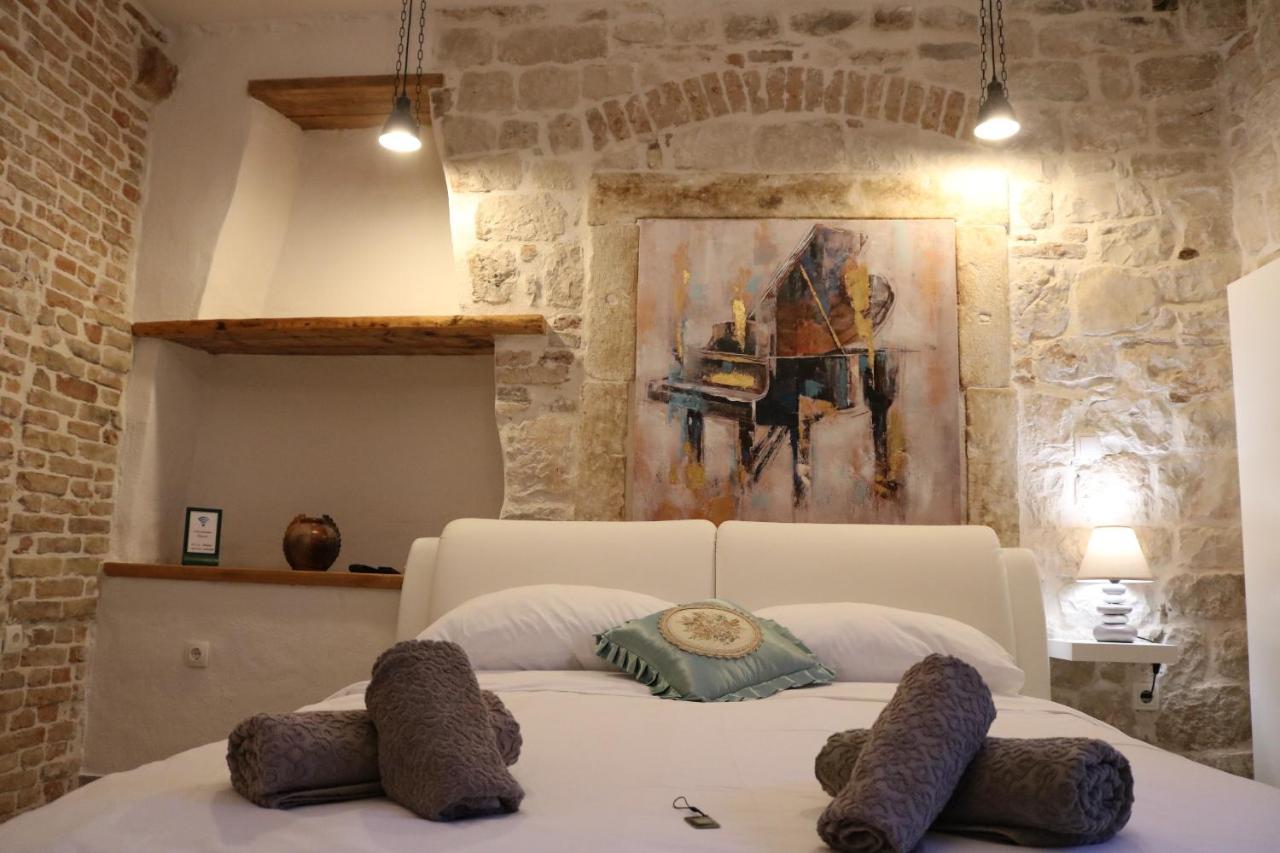 Studios Kadena Trogir - 18Th Century Stone House Luaran gambar