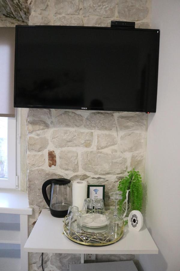 Studios Kadena Trogir - 18Th Century Stone House Luaran gambar