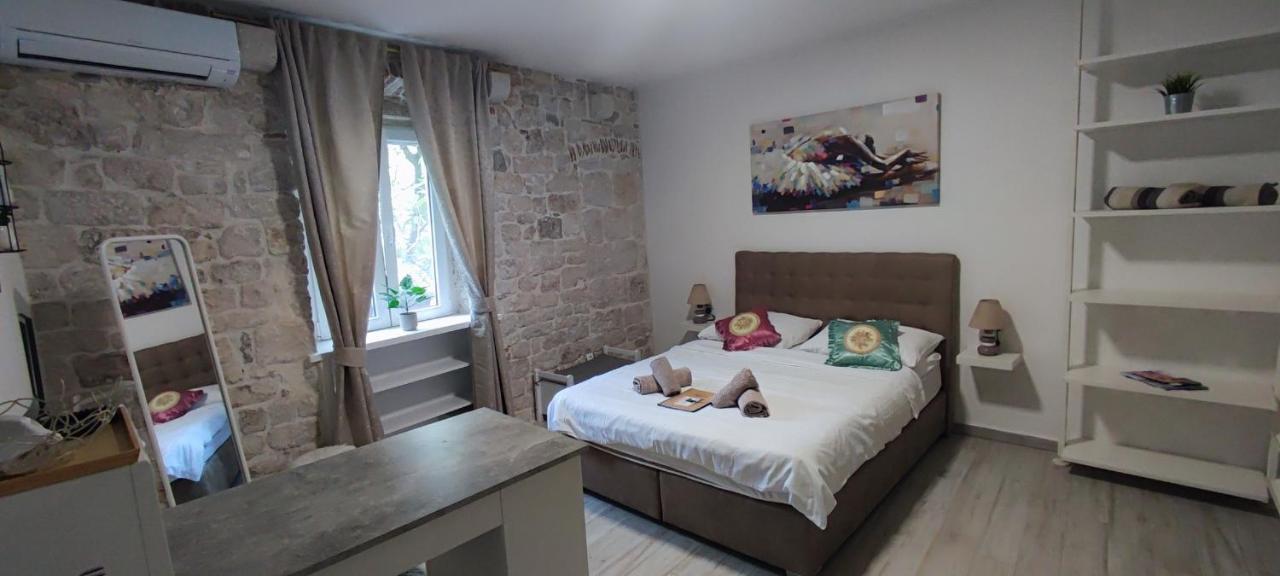 Studios Kadena Trogir - 18Th Century Stone House Luaran gambar