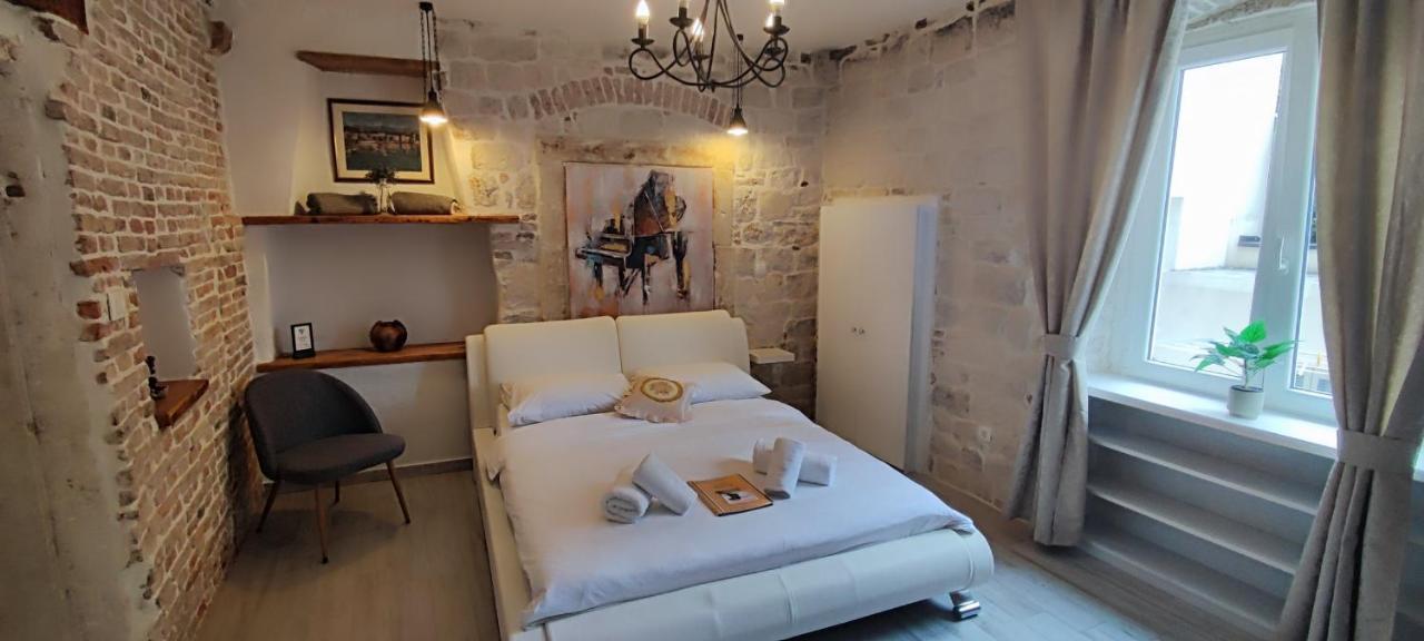 Studios Kadena Trogir - 18Th Century Stone House Luaran gambar