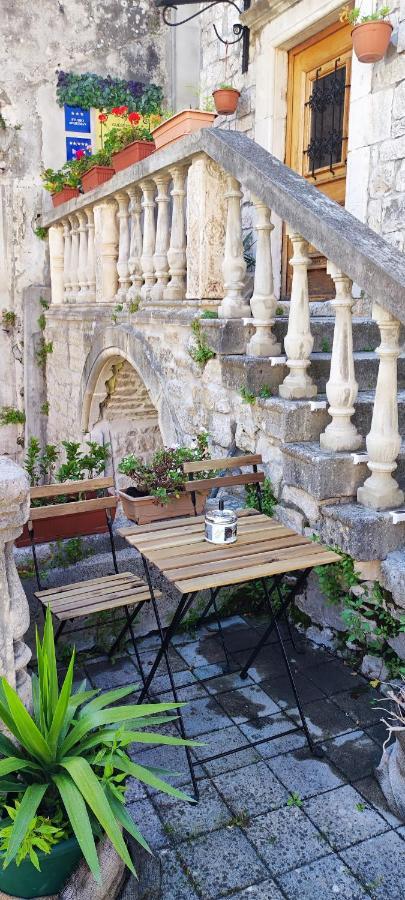 Studios Kadena Trogir - 18Th Century Stone House Luaran gambar