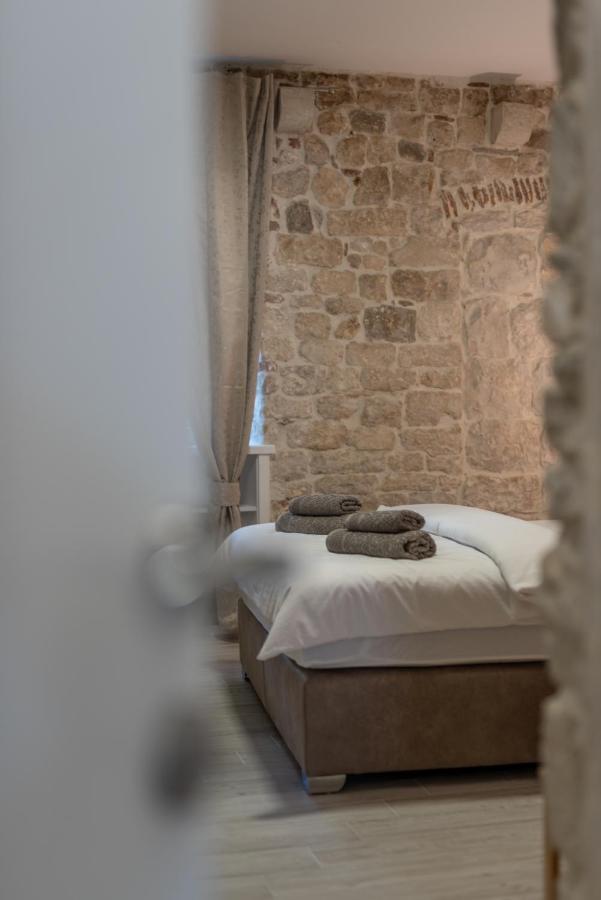 Studios Kadena Trogir - 18Th Century Stone House Luaran gambar