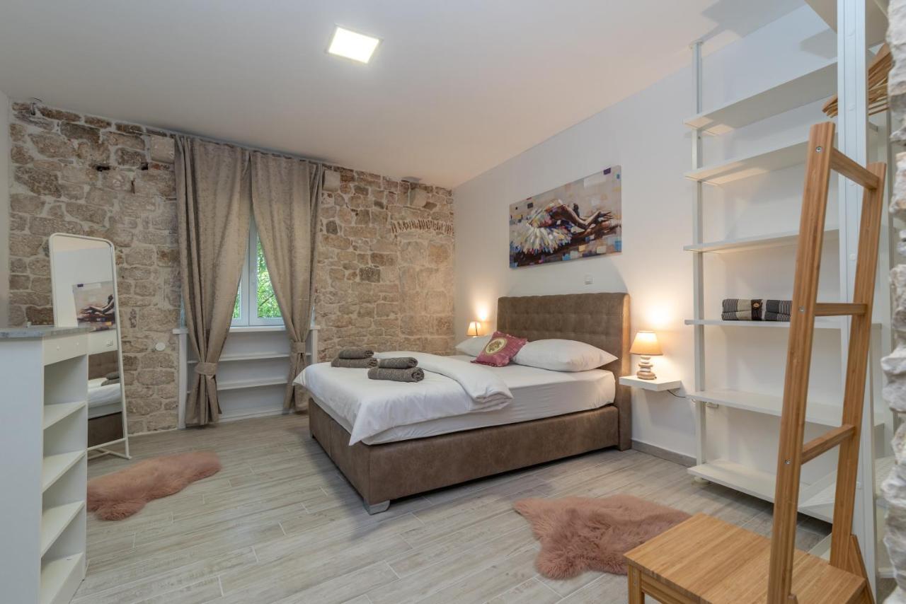 Studios Kadena Trogir - 18Th Century Stone House Luaran gambar