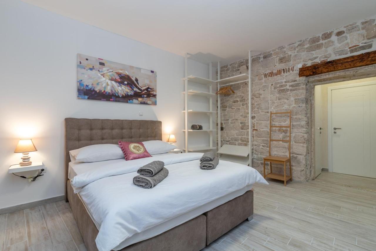 Studios Kadena Trogir - 18Th Century Stone House Luaran gambar