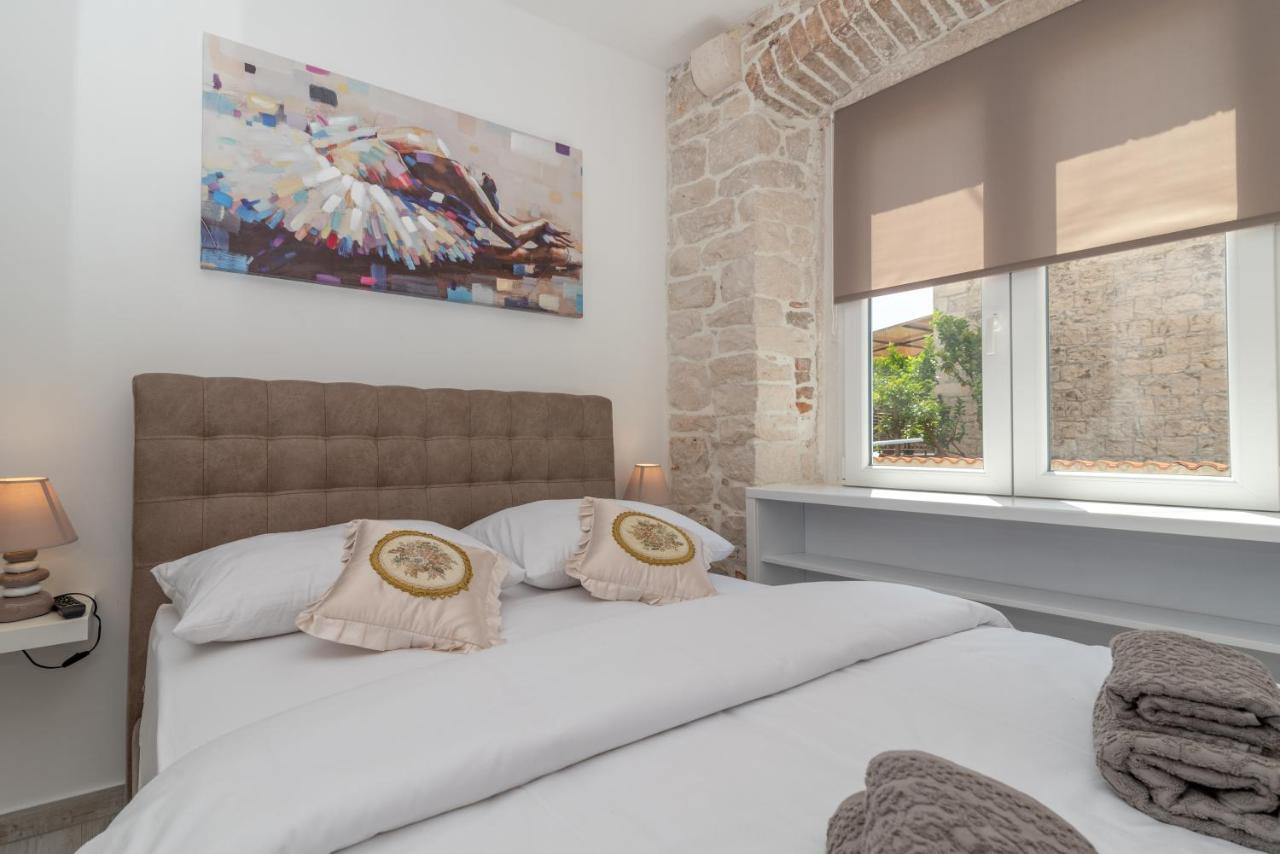 Studios Kadena Trogir - 18Th Century Stone House Luaran gambar